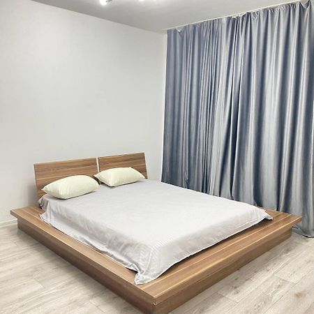 אלמטי Квартира Для Большой Семьи מראה חיצוני תמונה